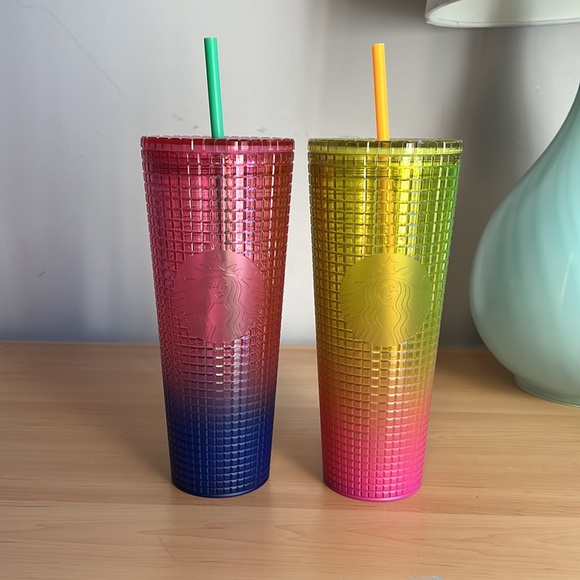 NWT Starbucks Strawberry Lemonade Ombre Disco Grid Summer 2022 Venti Tumbler - Picture 8 of 9